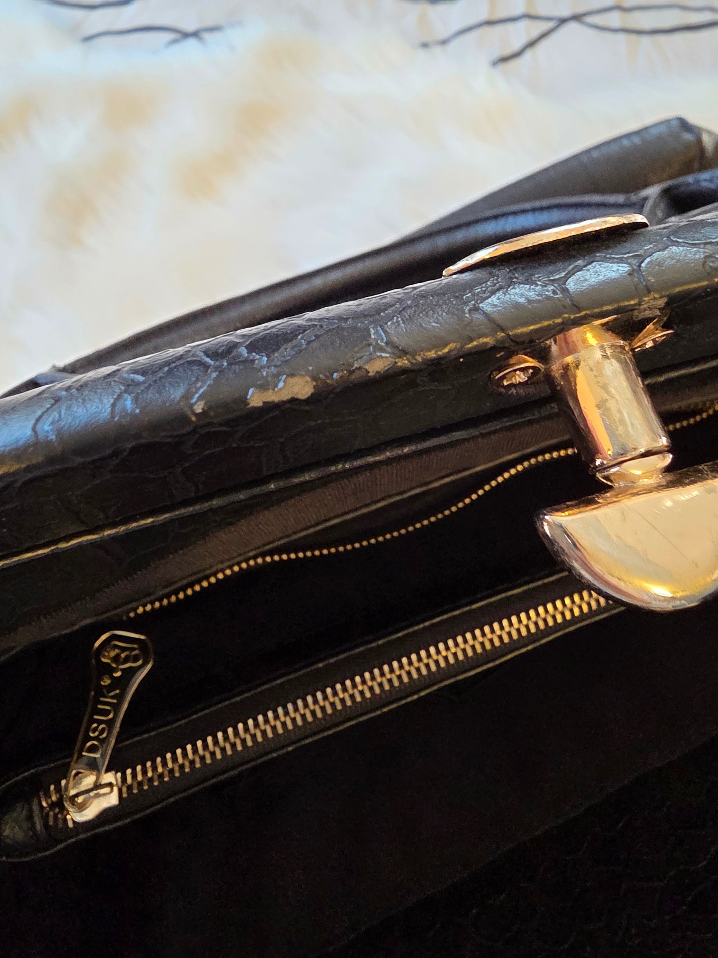 DS UK 1948 Elegant Black Handbag