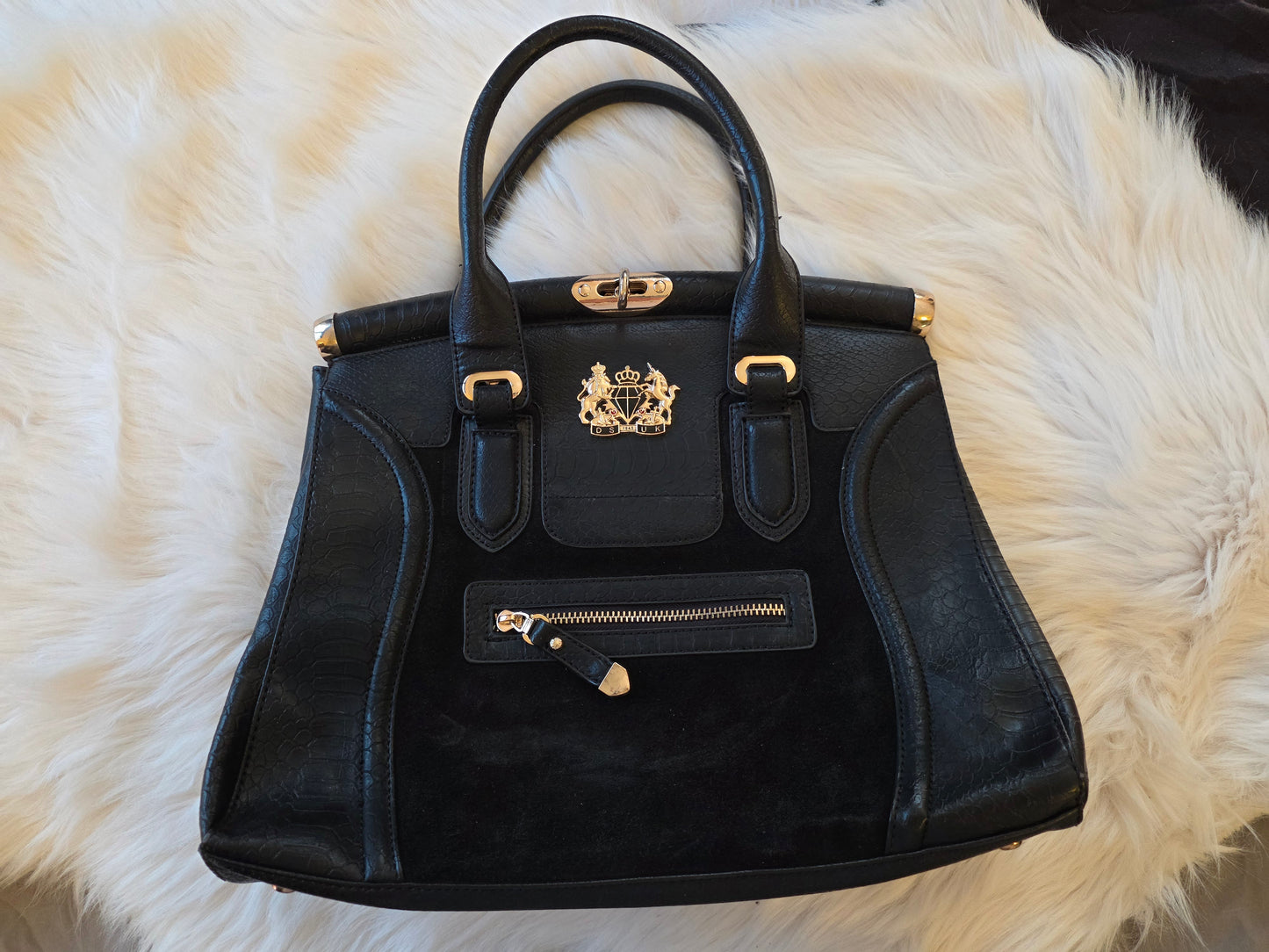 DS UK 1948 Elegant Black Handbag