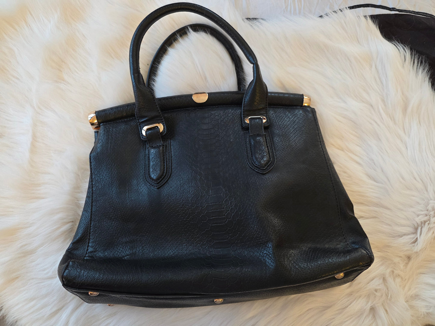 DS UK 1948 Elegant Black Handbag
